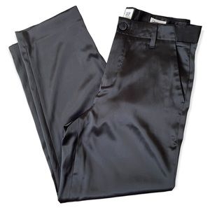 GAP Black Satin Girlfriend Crop Size 2R NWT